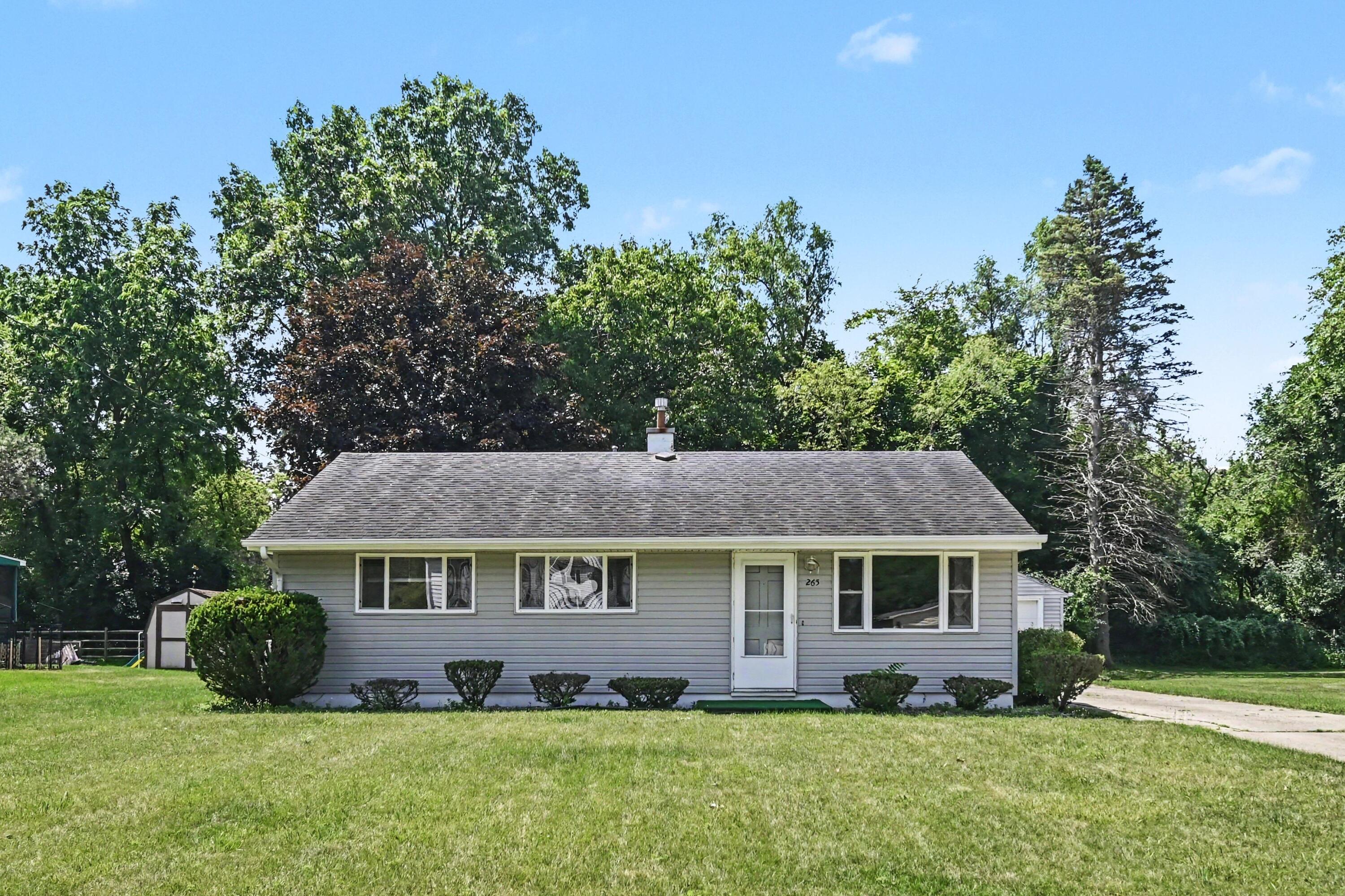 265 Amherst Street Jackson, MI 49203 - Photo 1 of 17 001_file_6000
