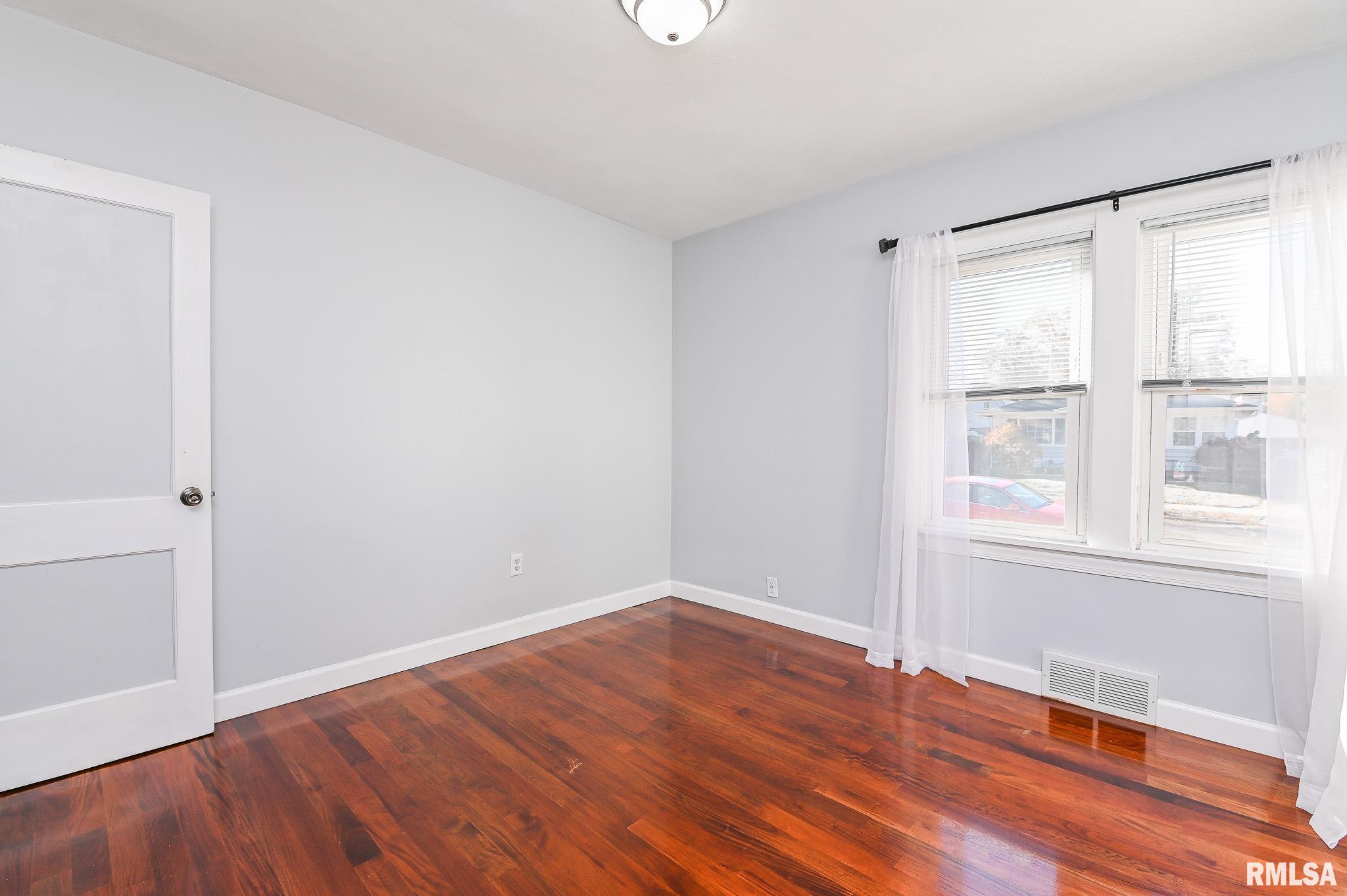 1002 Black Street Pekin, IL 61554 - Photo 16 of 26