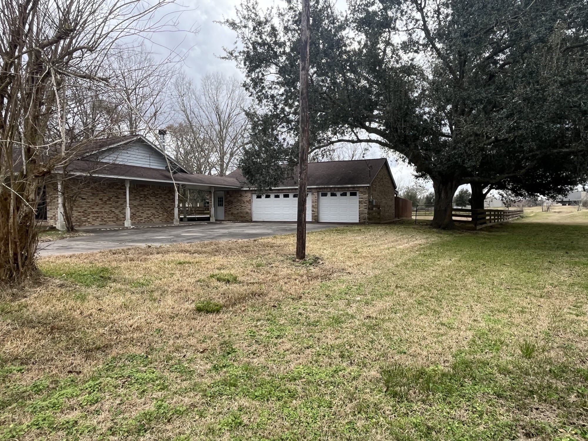 407 Branding Iron Circle Angleton, TX 77515 - Photo 12 of 19