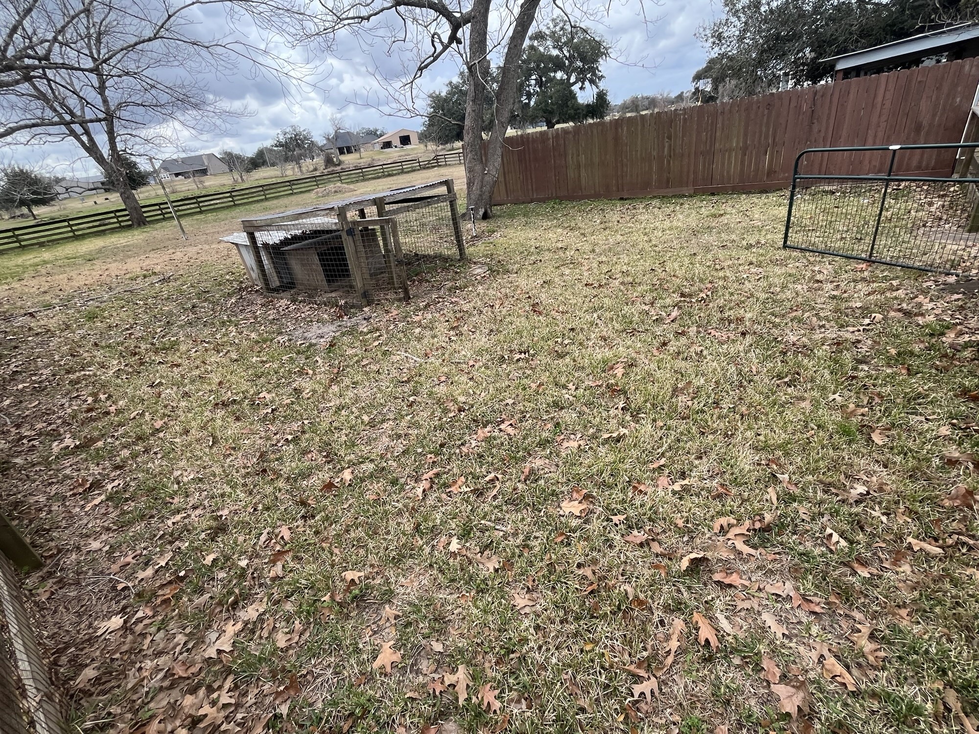 407 Branding Iron Circle Angleton, TX 77515 - Photo 14 of 19