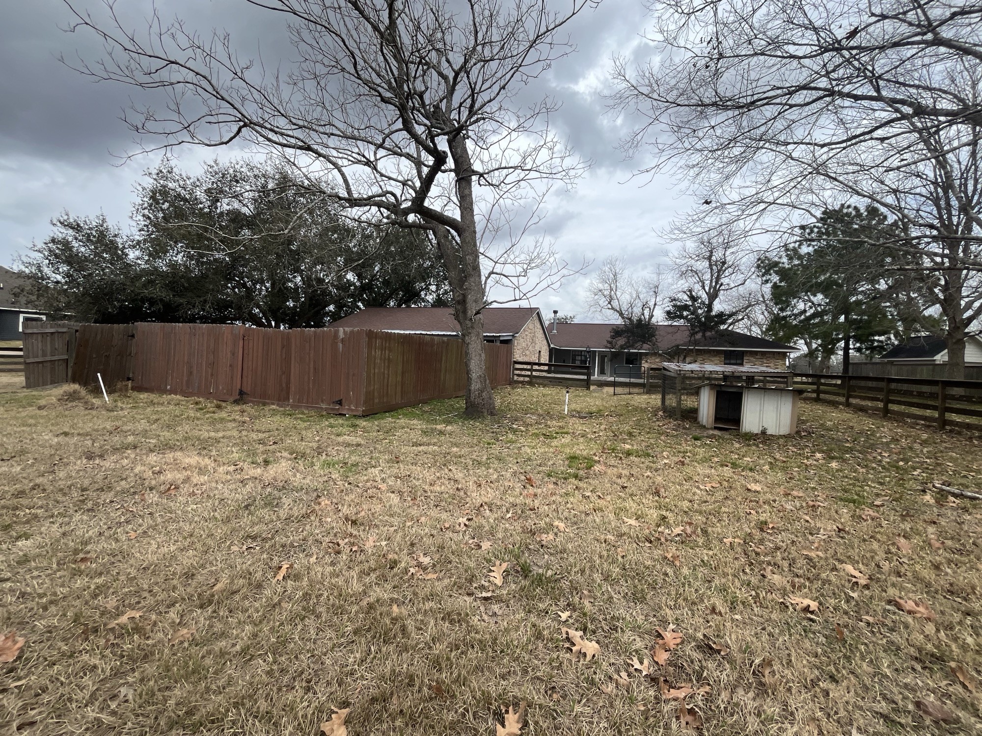 407 Branding Iron Circle Angleton, TX 77515 - Photo 15 of 19
