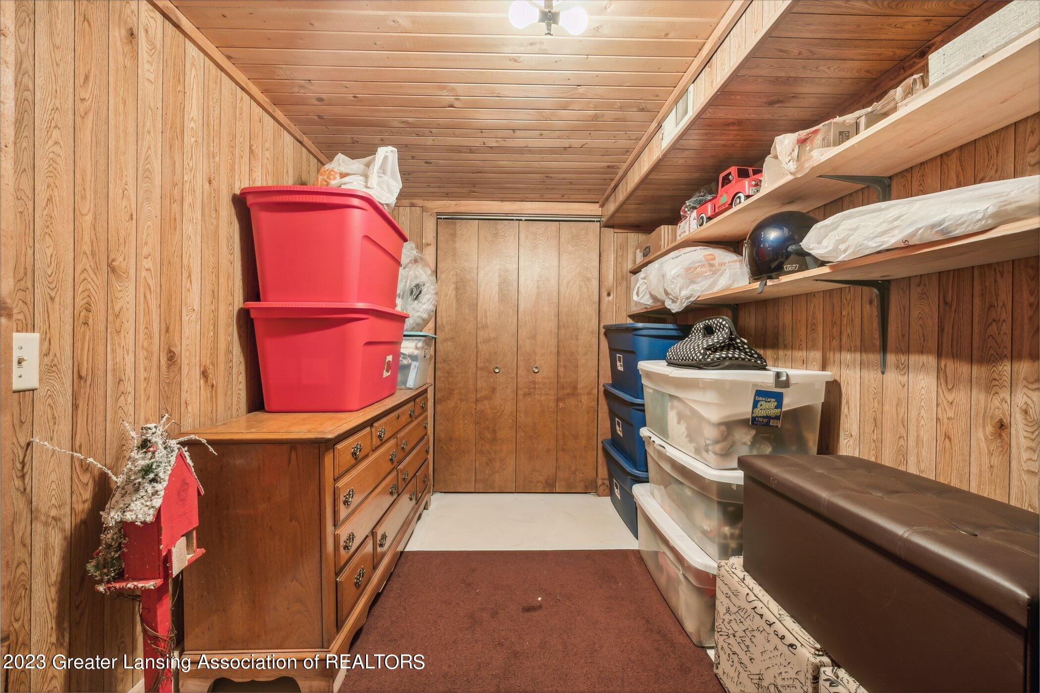 2107 South Waverly Road Eaton Rapids, MI 48827 - Photo 28 of 40 28-2107-S-Waverly-Rd-Eaton-Rapids-MI-488