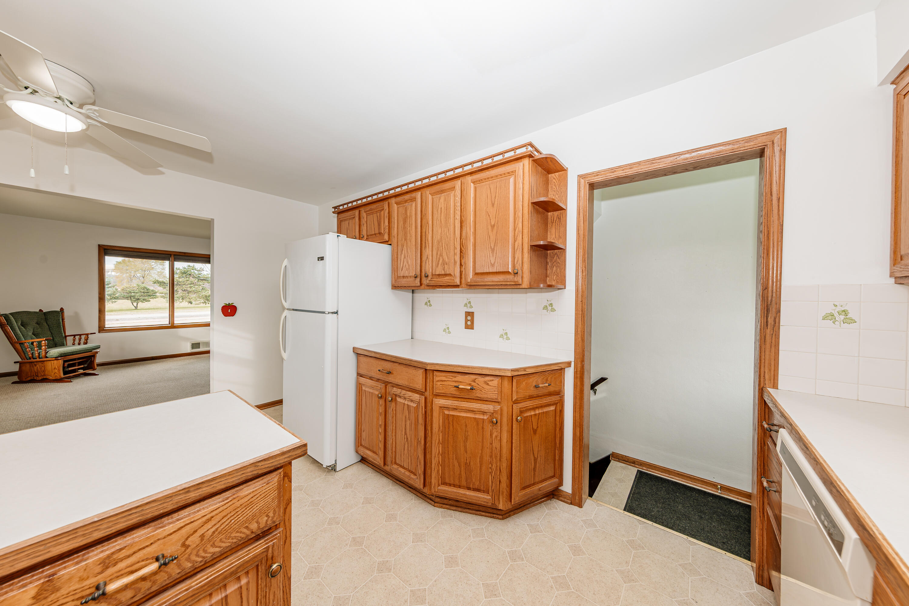 2327 Ohio Street Racine, WI 53405 - Photo 11 of 34 2327 Ohio St-13