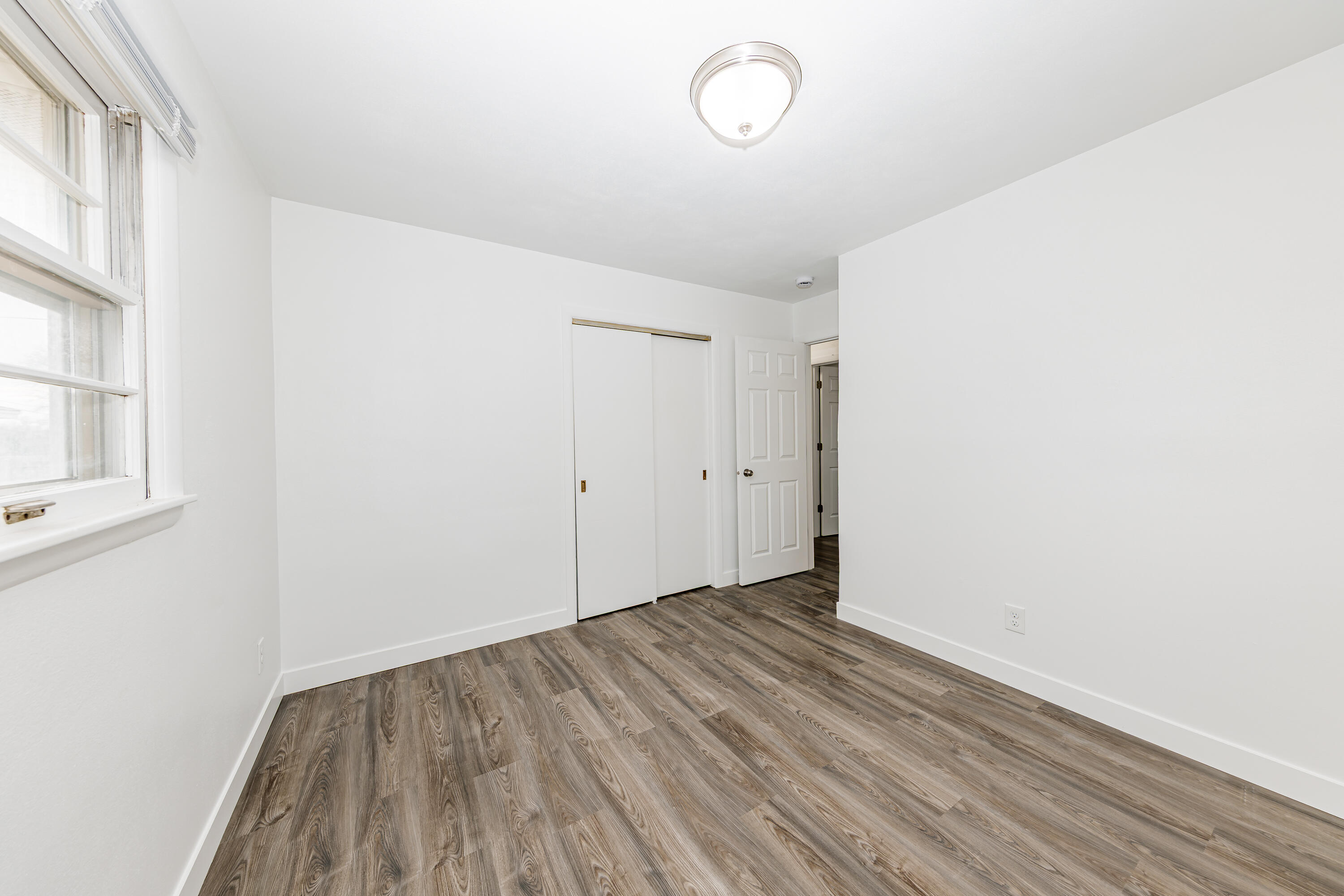 2327 Ohio Street Racine, WI 53405 - Photo 15 of 34 2327 Ohio St-17