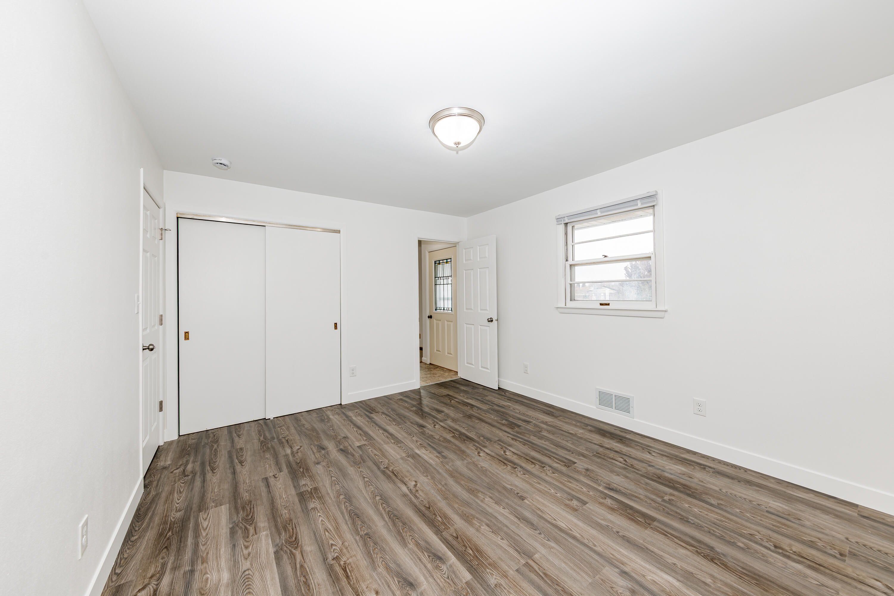 2327 Ohio Street Racine, WI 53405 - Photo 18 of 34 2327 Ohio St-20