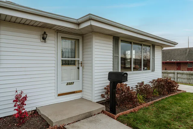 $259,900 | 2327 Ohio Street, Racine, WI 53405