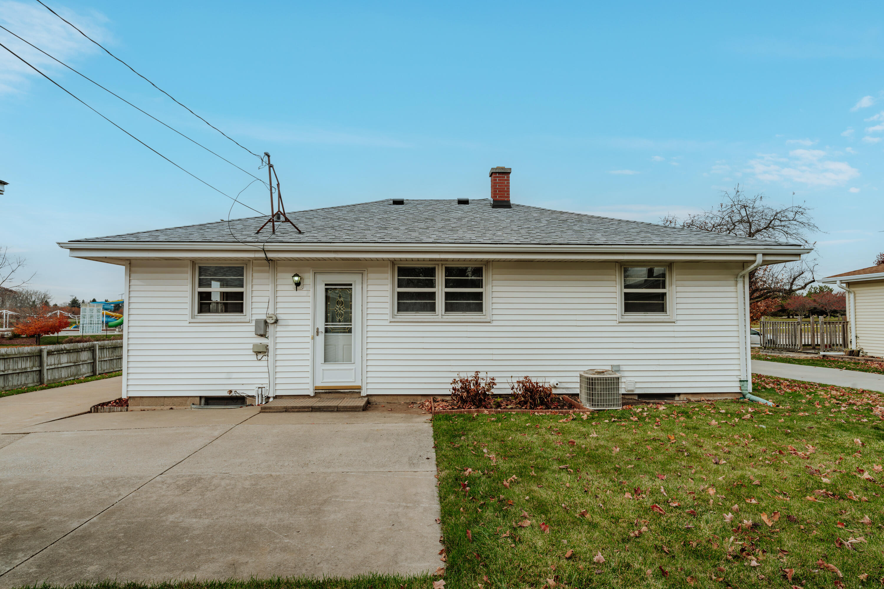 2327 Ohio Street Racine, WI 53405 - Photo 25 of 34 2327 Ohio St-27