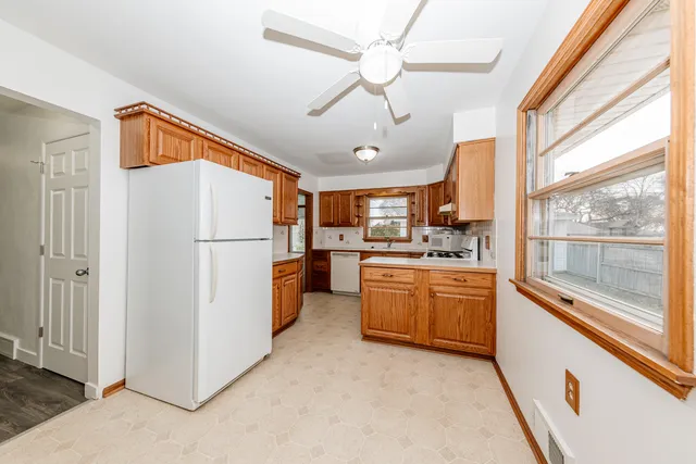 $259,900 | 2327 Ohio Street, Racine, WI 53405