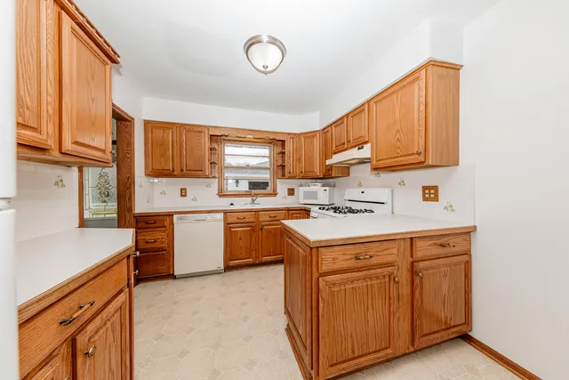 $259,900 | 2327 Ohio Street, Racine, WI 53405