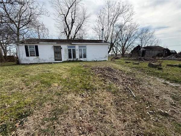 $69,000 | 434 South Street, Hardin, MO 64035