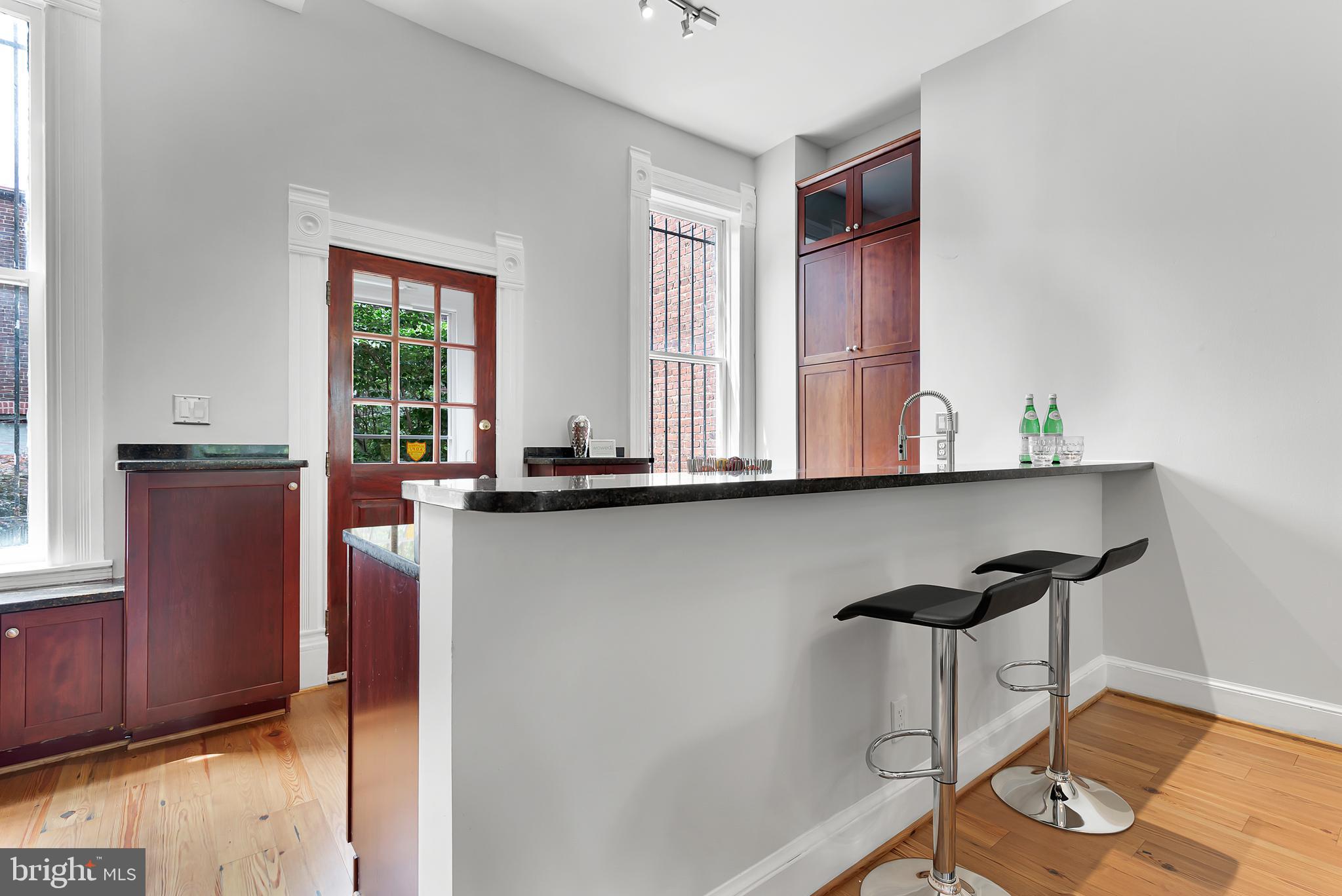 503 Seward Square Southeast Washington, DC 20003 - Photo 11 of 38