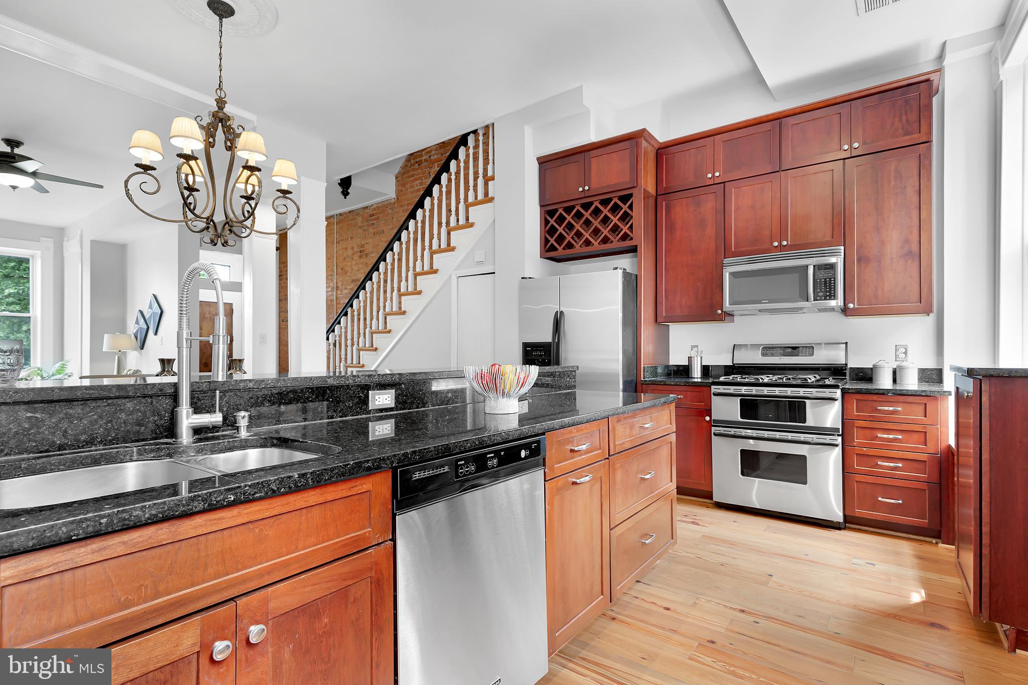 503 Seward Square Southeast Washington, DC 20003 - Photo 13 of 38