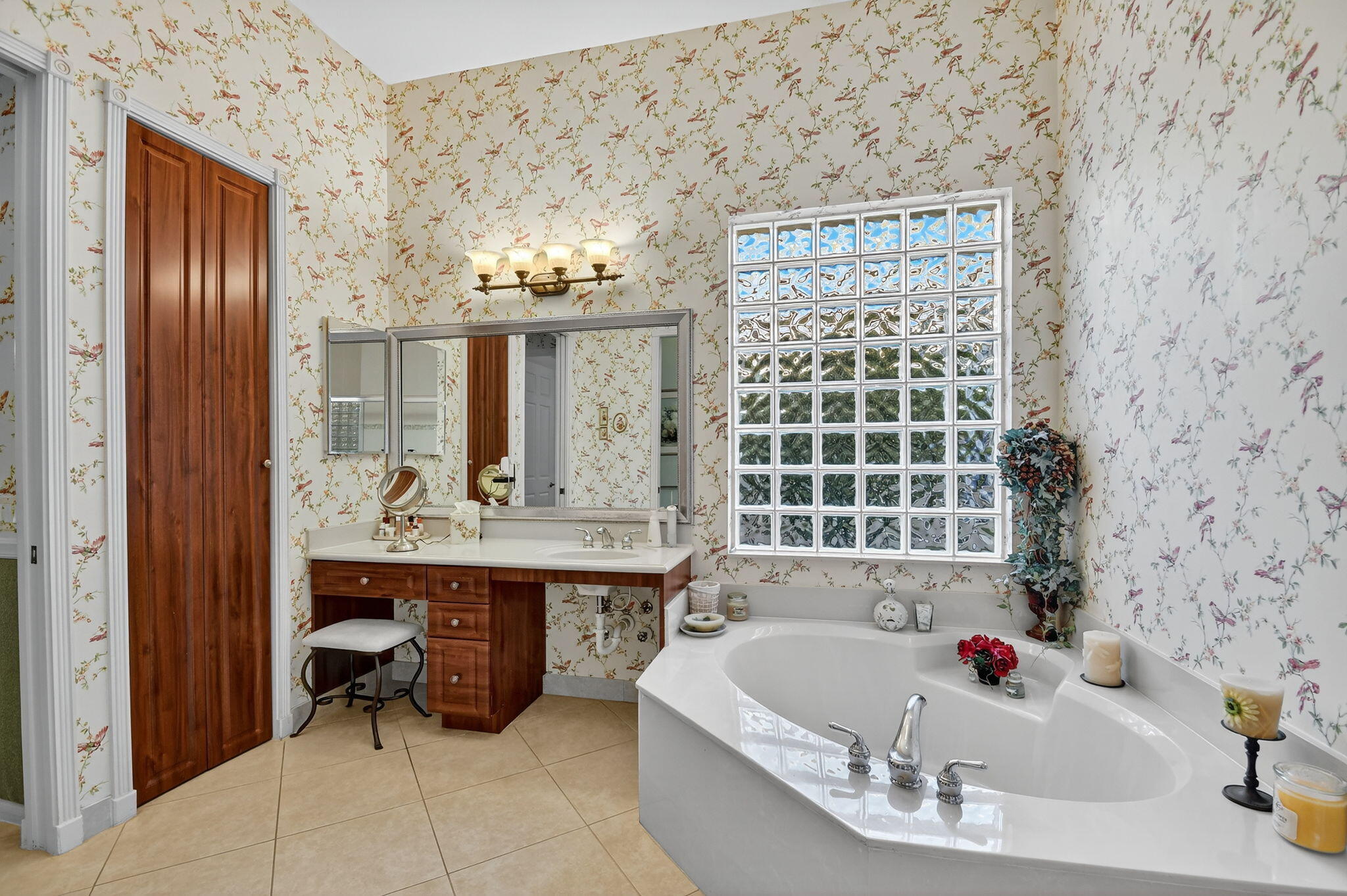 7411 Maple Ridge Trail Boynton Beach, FL 33437 - Photo 33 of 99 33-web-or-mls-DSC_9623