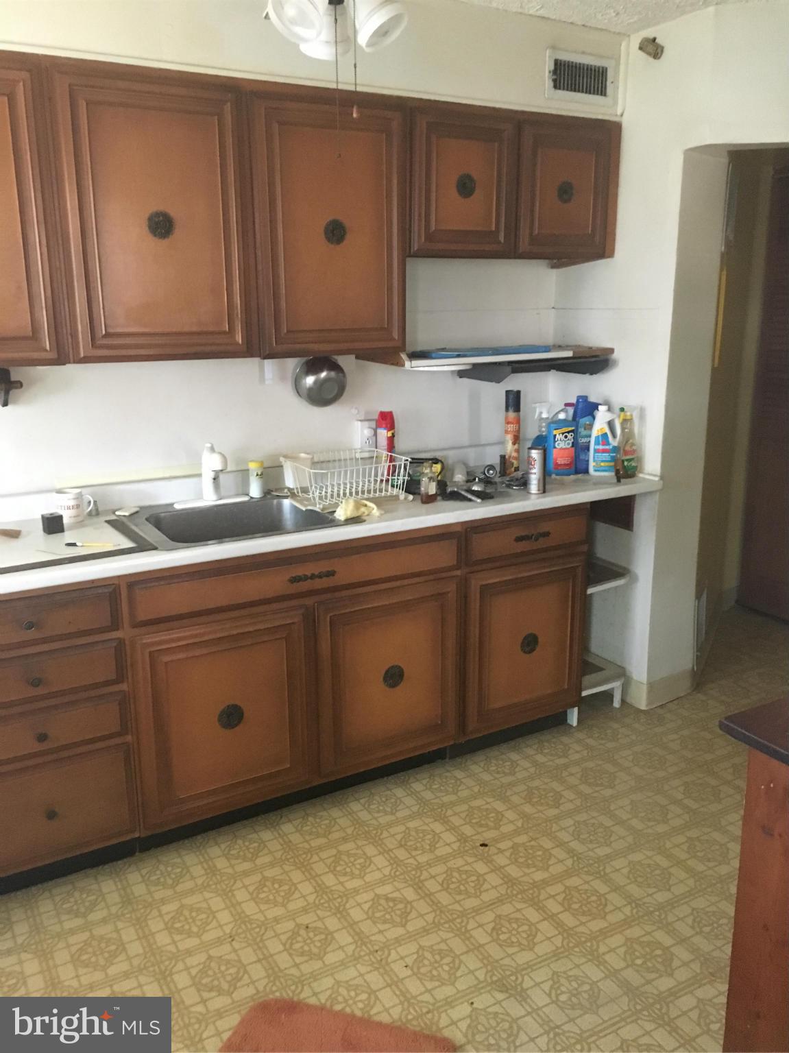 1753 Yakona Road Baltimore, MD 21234 - Photo 11 of 21 Kitchen