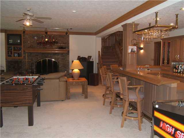 10051 Fall Creek Road Indianapolis, IN 46256 - Photo 11 of 12 Gallery Image 11