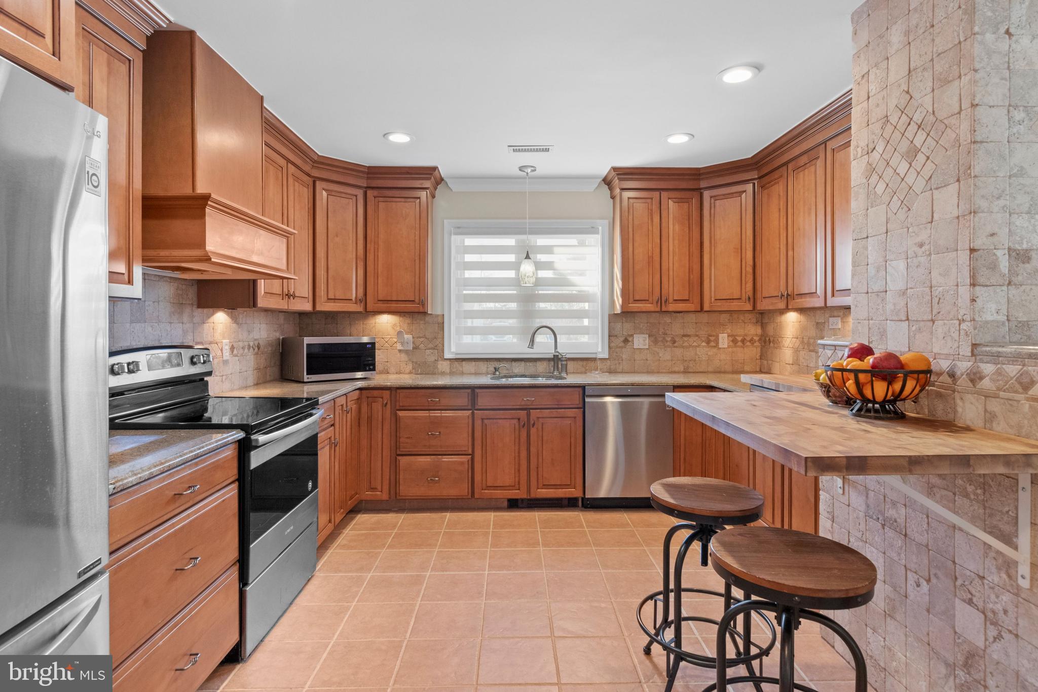 120 Gable Hill Road Levittown, PA 19057 - Photo 14 of 35 Gallery Image 14