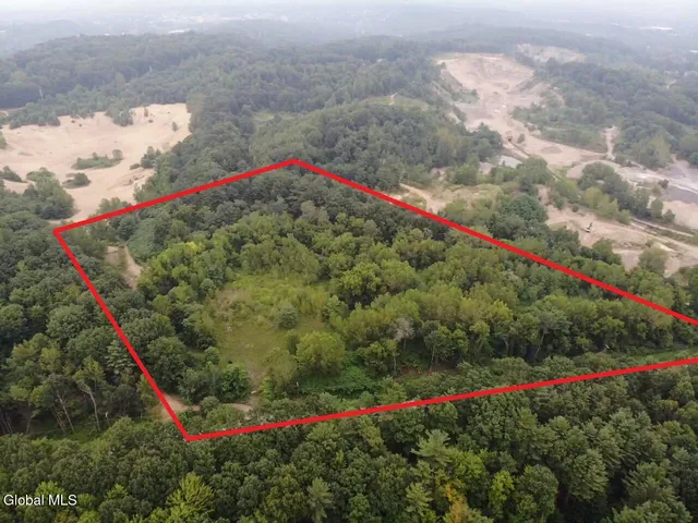 $187,900 | 312 County Highway 122, Gloversville, NY 12078