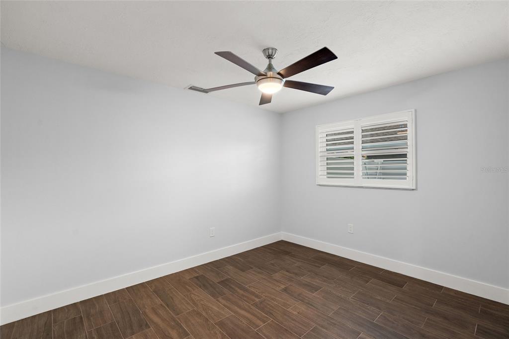3405 South Lockwood Ridge Road Sarasota, FL 34239 - Photo 27 of 43