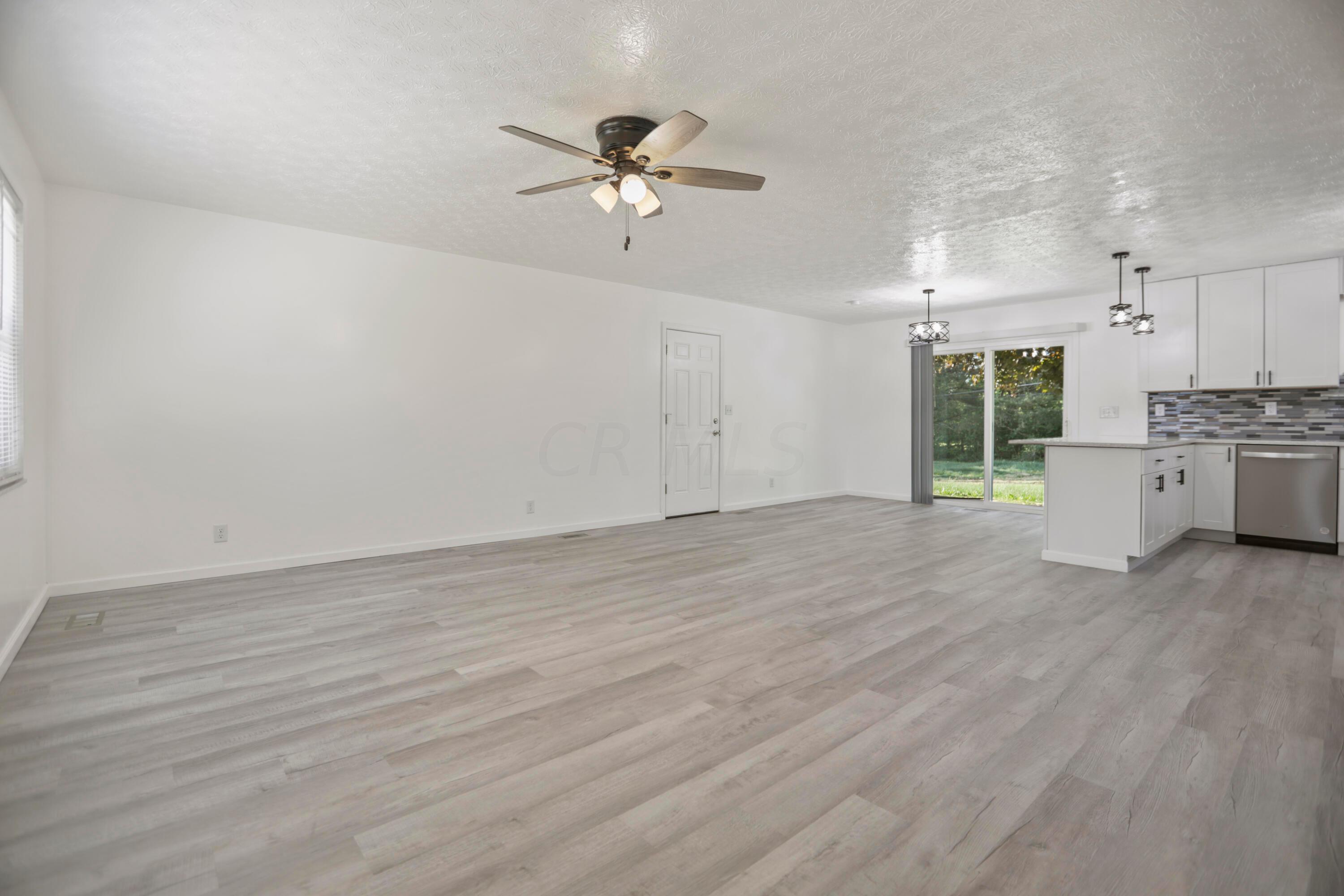 197 Helen Road Southwest Pataskala, OH 43062 - Photo 18 of 53 Large Living Room