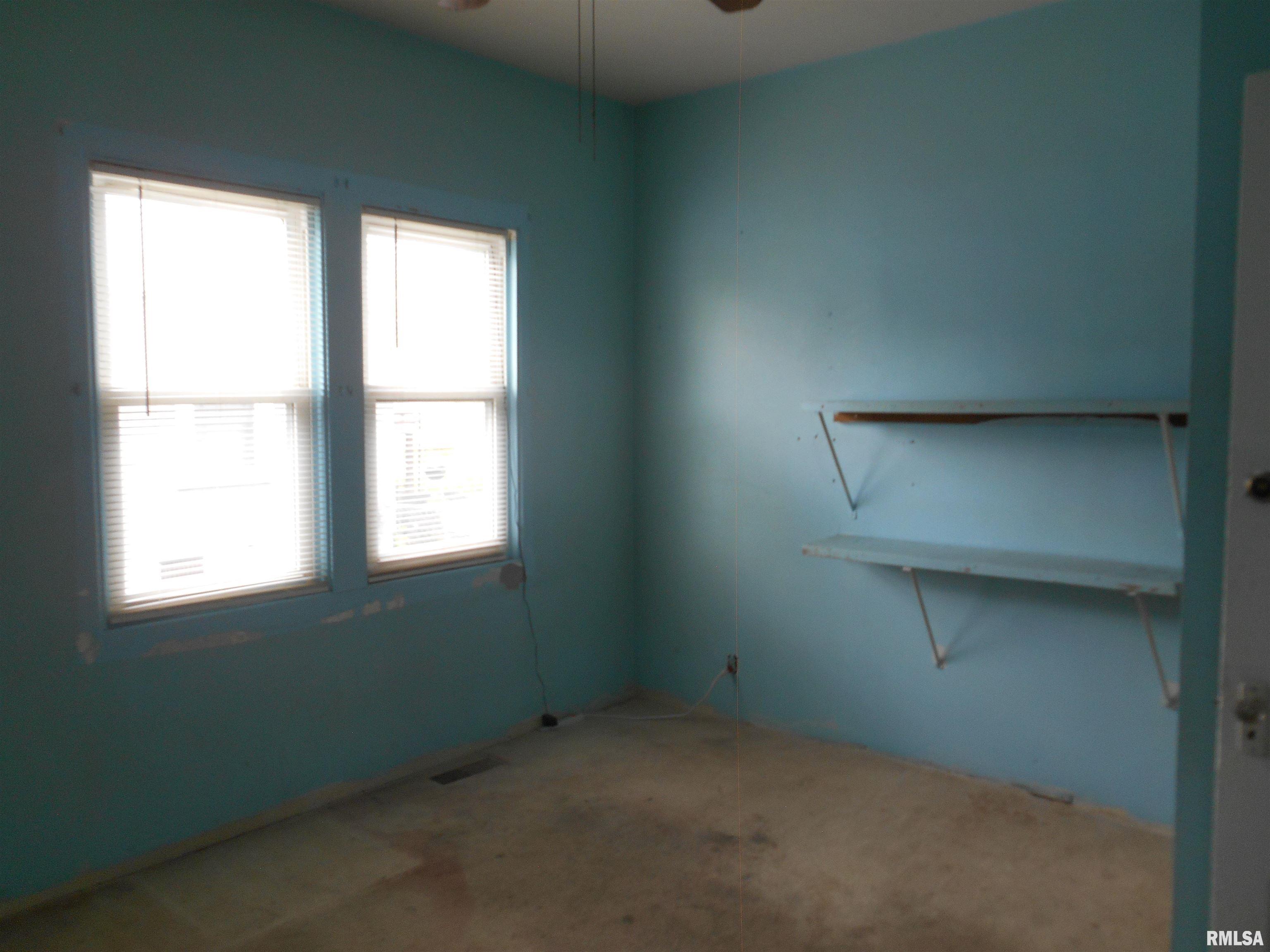 1805 East Keys Avenue Springfield, IL 62702 - Photo 13 of 34