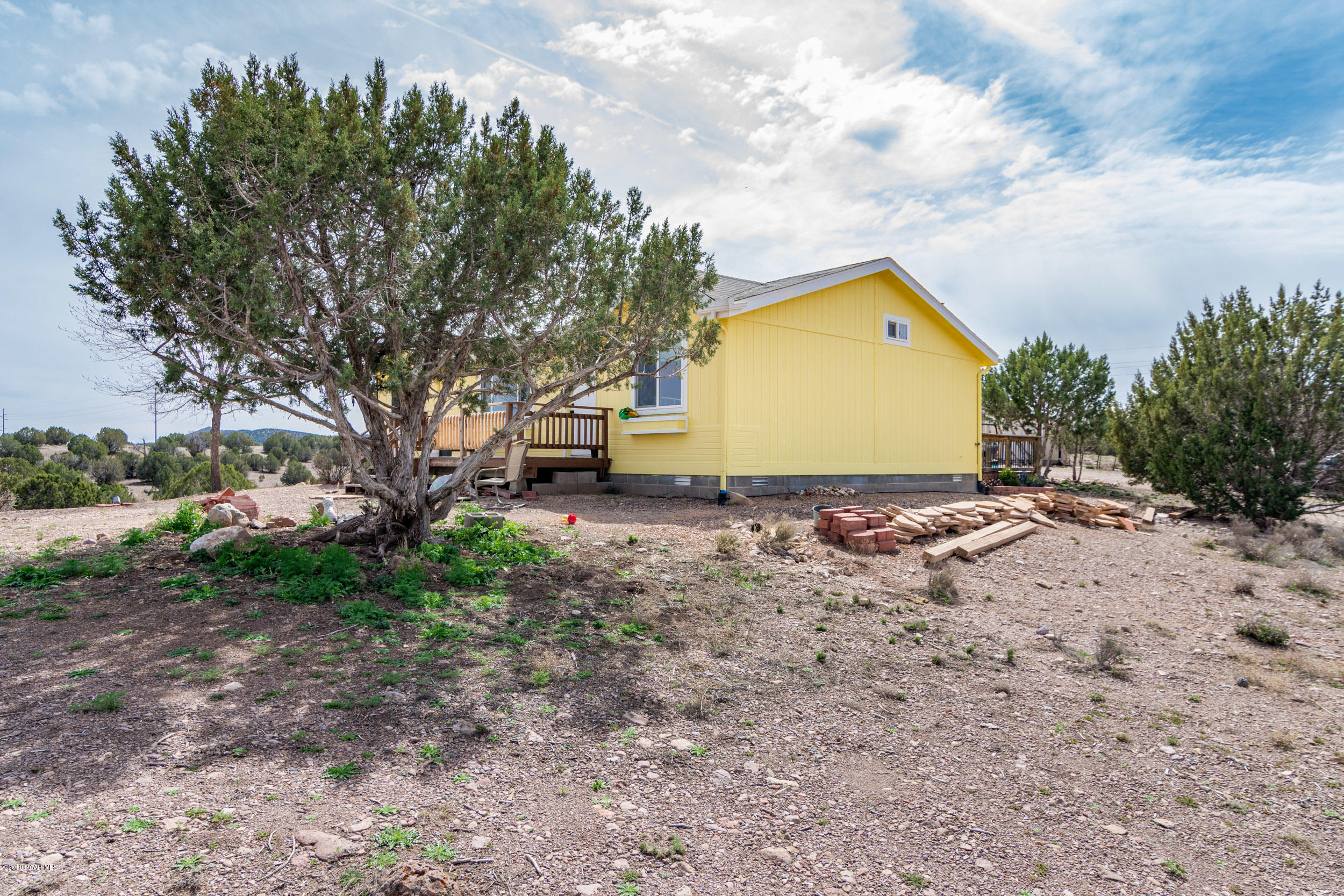 22290 Post Road Paulden, AZ 86334 - Photo 3 of 33 DSC_9611