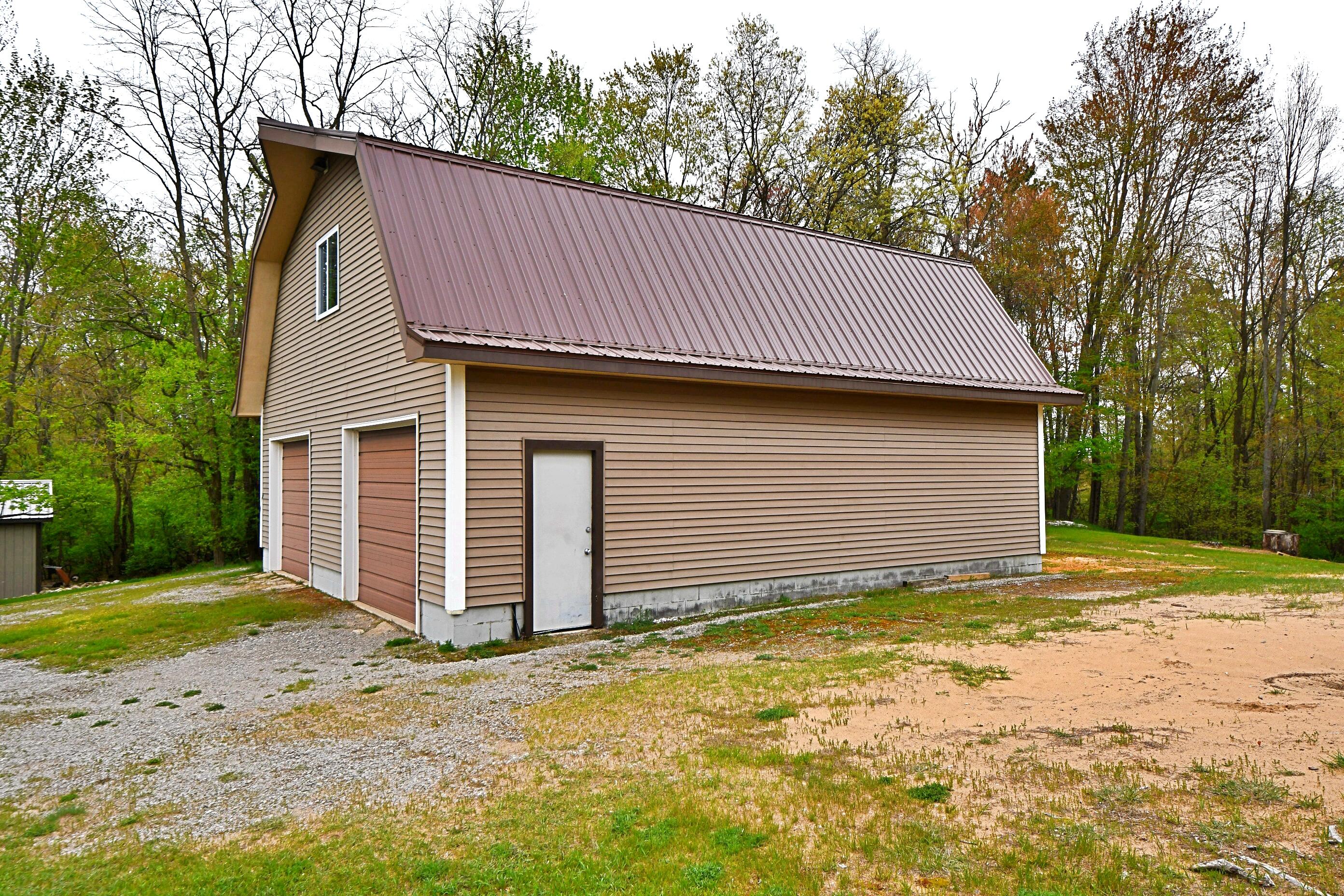 9609 East Madison Road St. Helen, MI 48656 - Photo 34 of 40 Gallery Image 34
