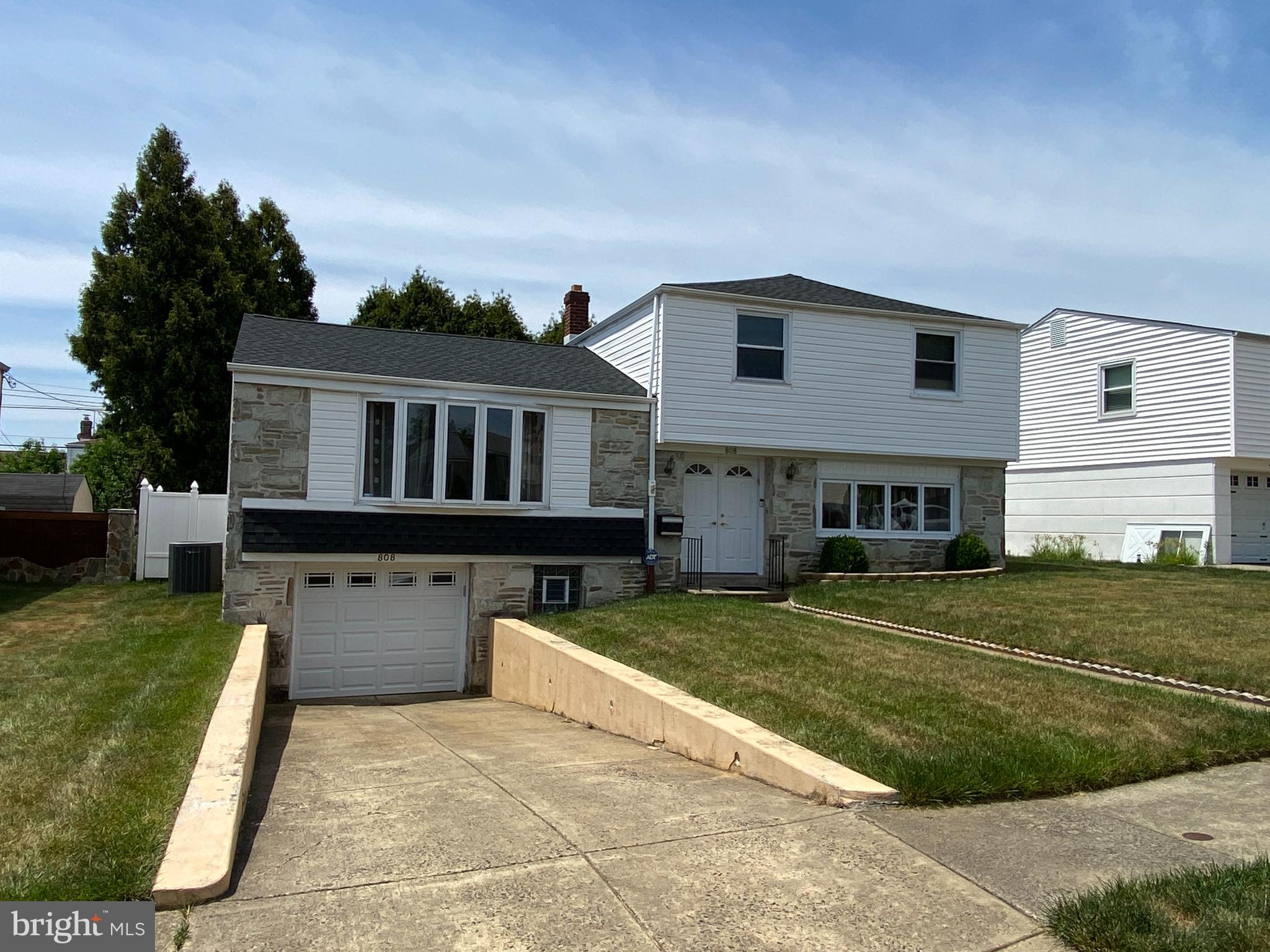 808 Densmore Road Philadelphia, PA 19116 - Photo 1 of 45 Gallery Image 1