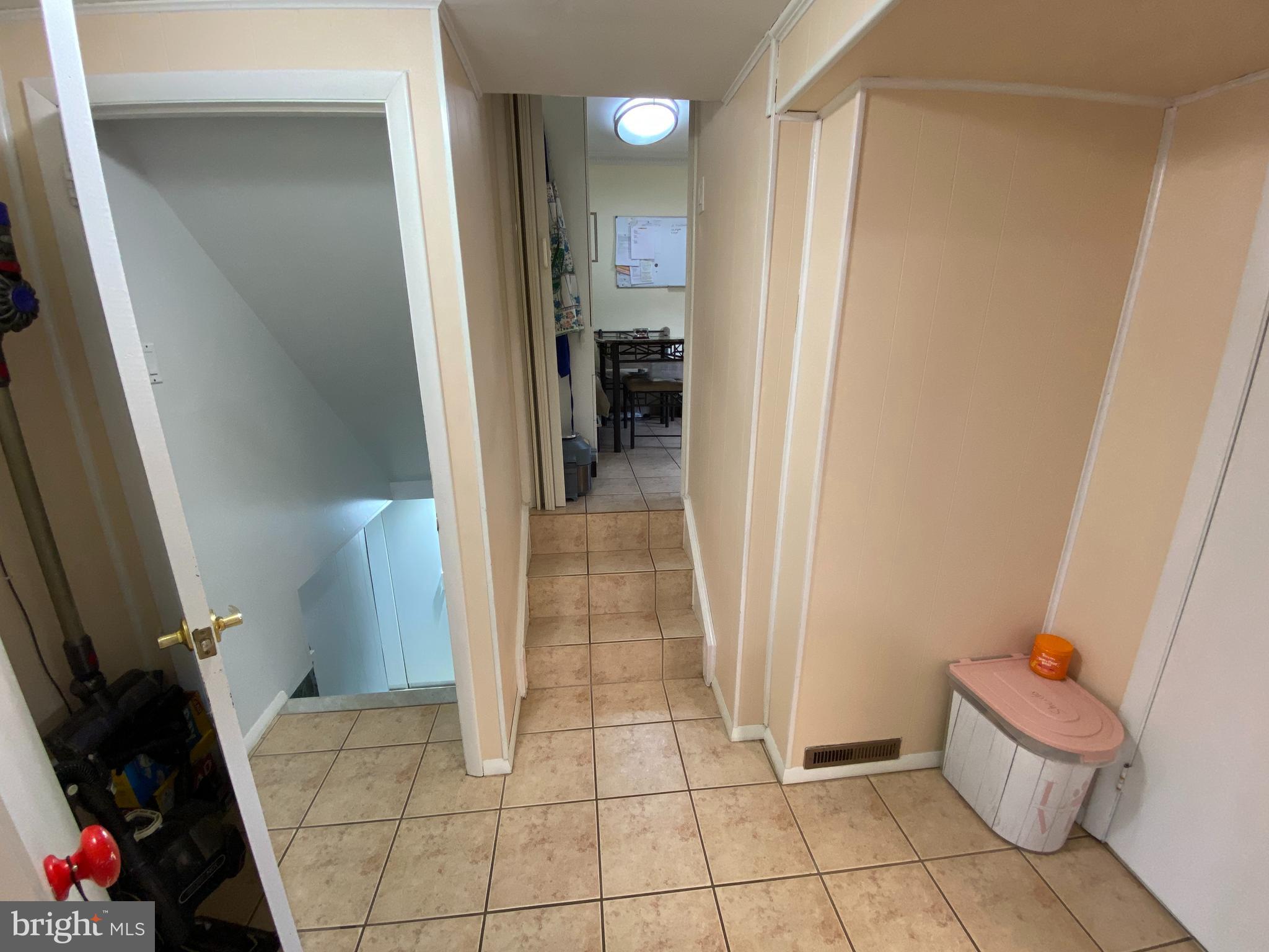 808 Densmore Road Philadelphia, PA 19116 - Photo 12 of 45 Gallery Image 12