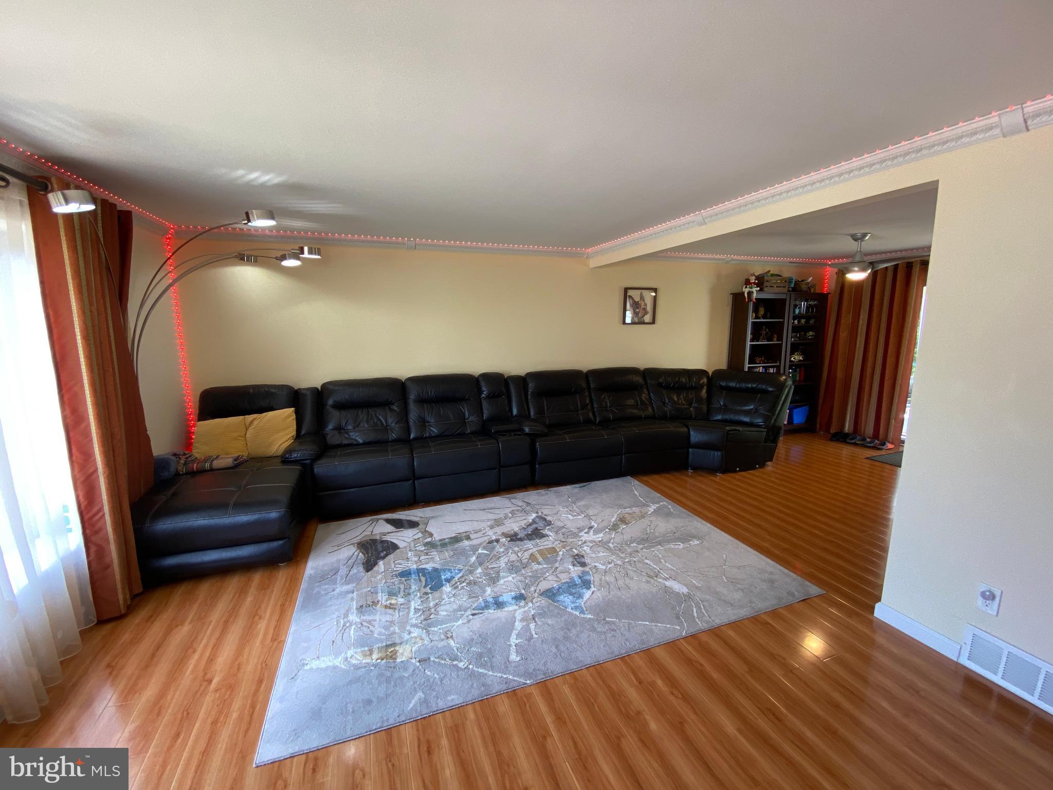 808 Densmore Road Philadelphia, PA 19116 - Photo 34 of 45 Gallery Image 34