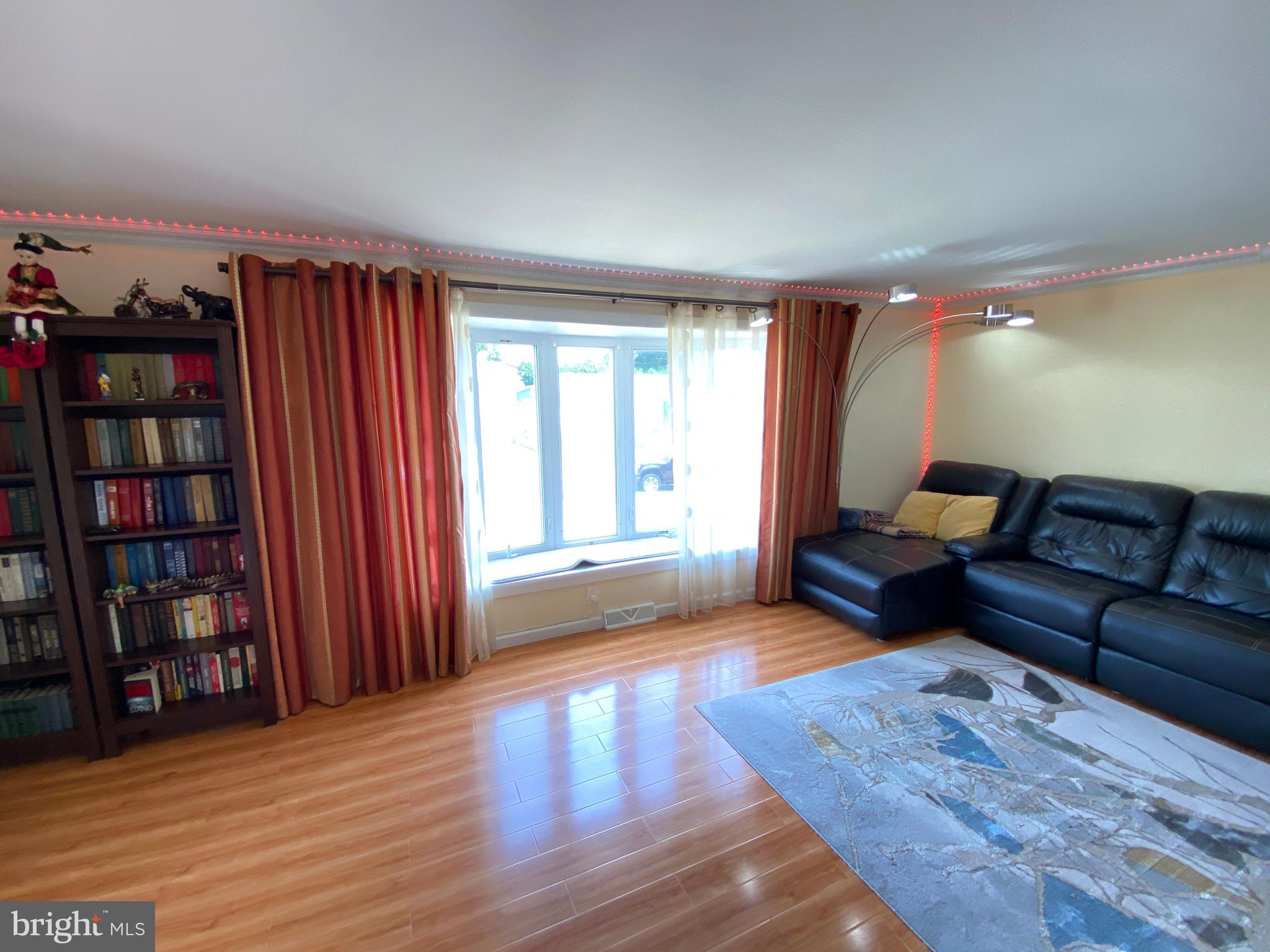 808 Densmore Road Philadelphia, PA 19116 - Photo 35 of 45 Gallery Image 35