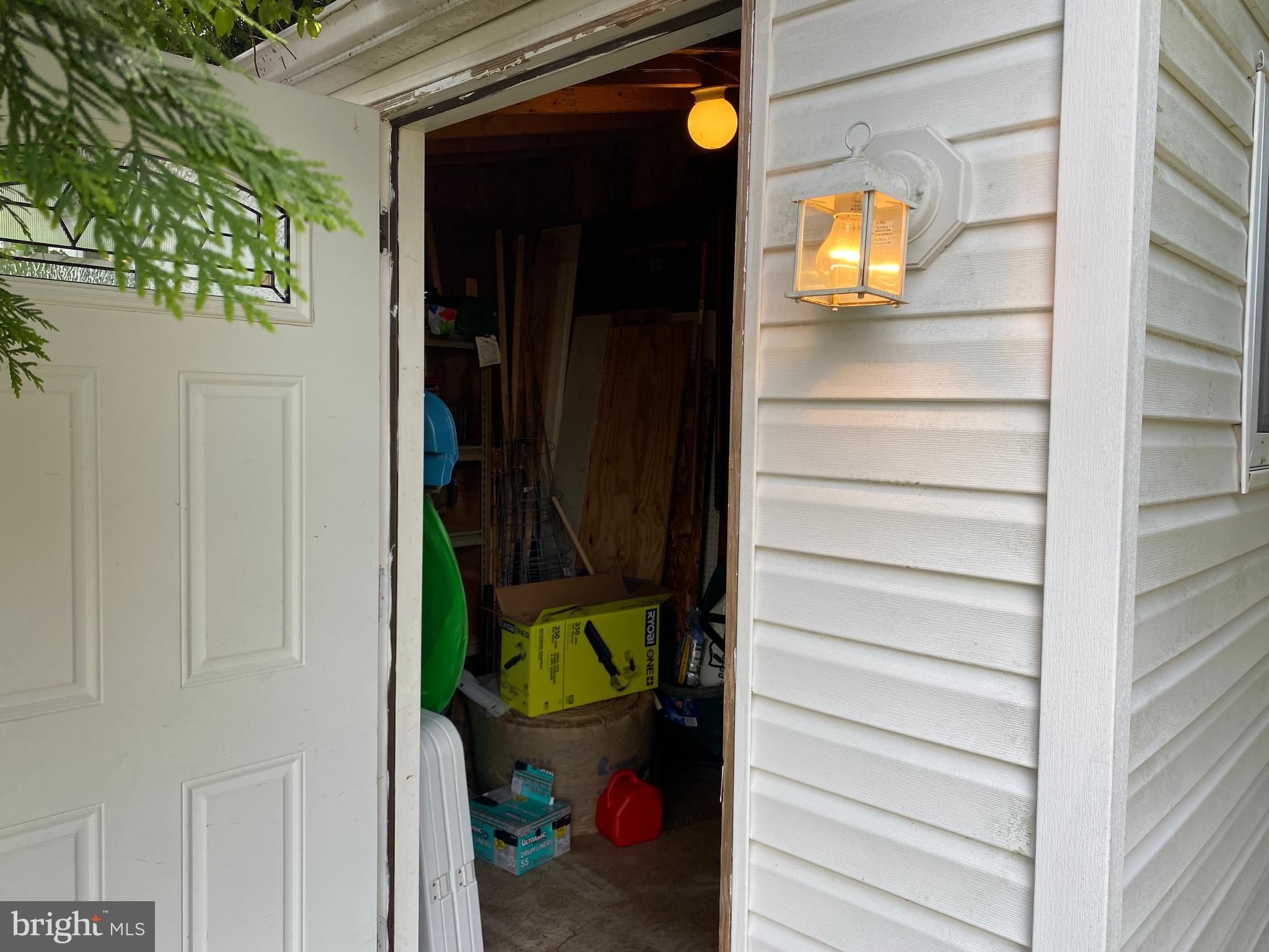 808 Densmore Road Philadelphia, PA 19116 - Photo 43 of 45 Gallery Image 43