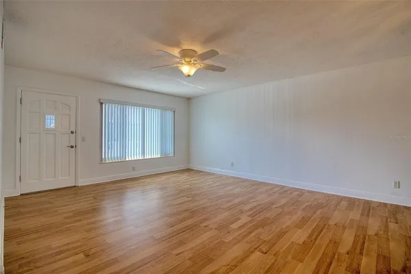 $1,800 | 2450 Canadian Way, Unit 26, Clearwater, FL 33763