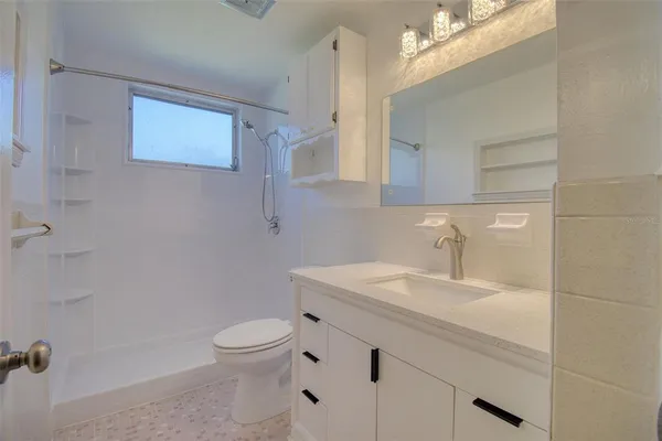 $1,800 | 2450 Canadian Way, Unit 26, Clearwater, FL 33763