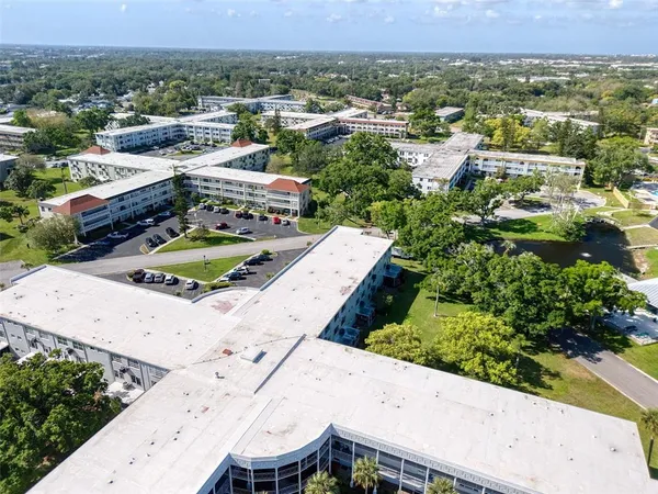 $1,800 | 2450 Canadian Way, Unit 26, Clearwater, FL 33763