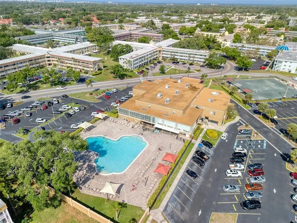 $1,800 | 2450 Canadian Way, Unit 26, Clearwater, FL 33763