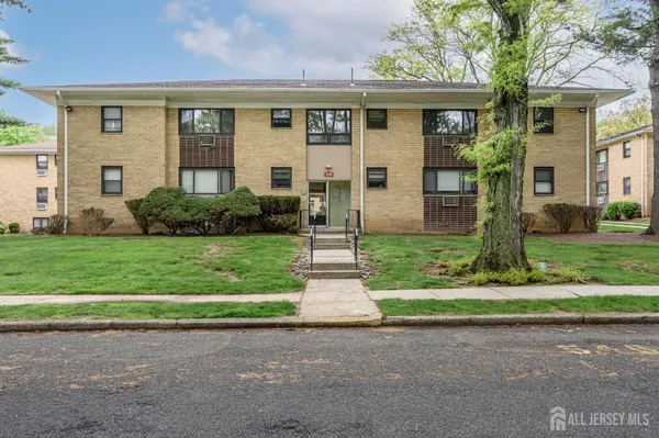 $199,000 | 401 Us Highway, Unit 15G, Plainfield, NJ 07060