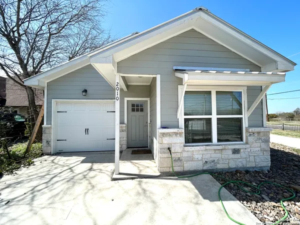 $1,649 | 2010 North Ranch Estates Boulevard, New Braunfels, TX 78130