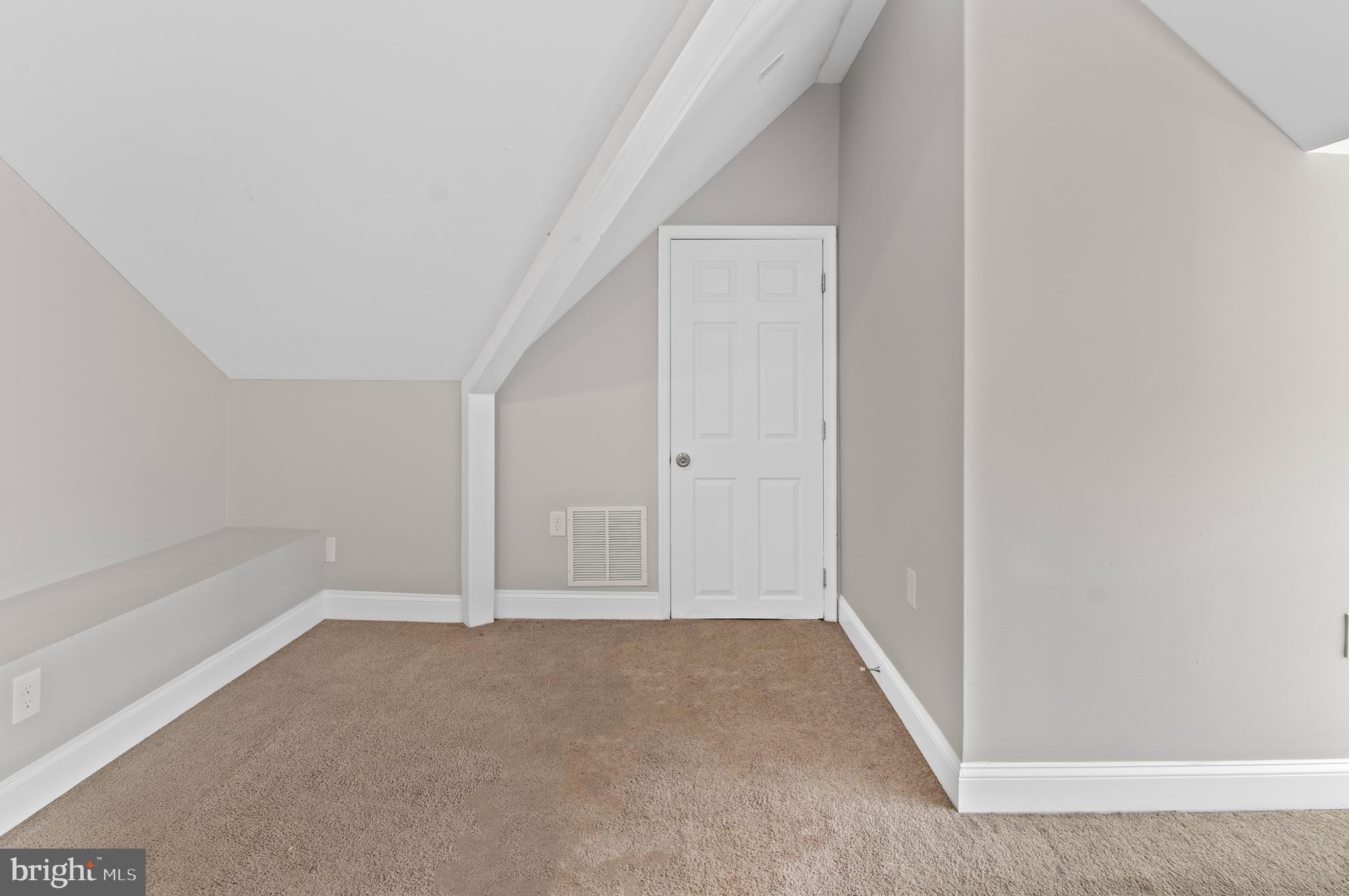 1111 Elm Ridge Avenue Baltimore, MD 21229 - Photo 17 of 28