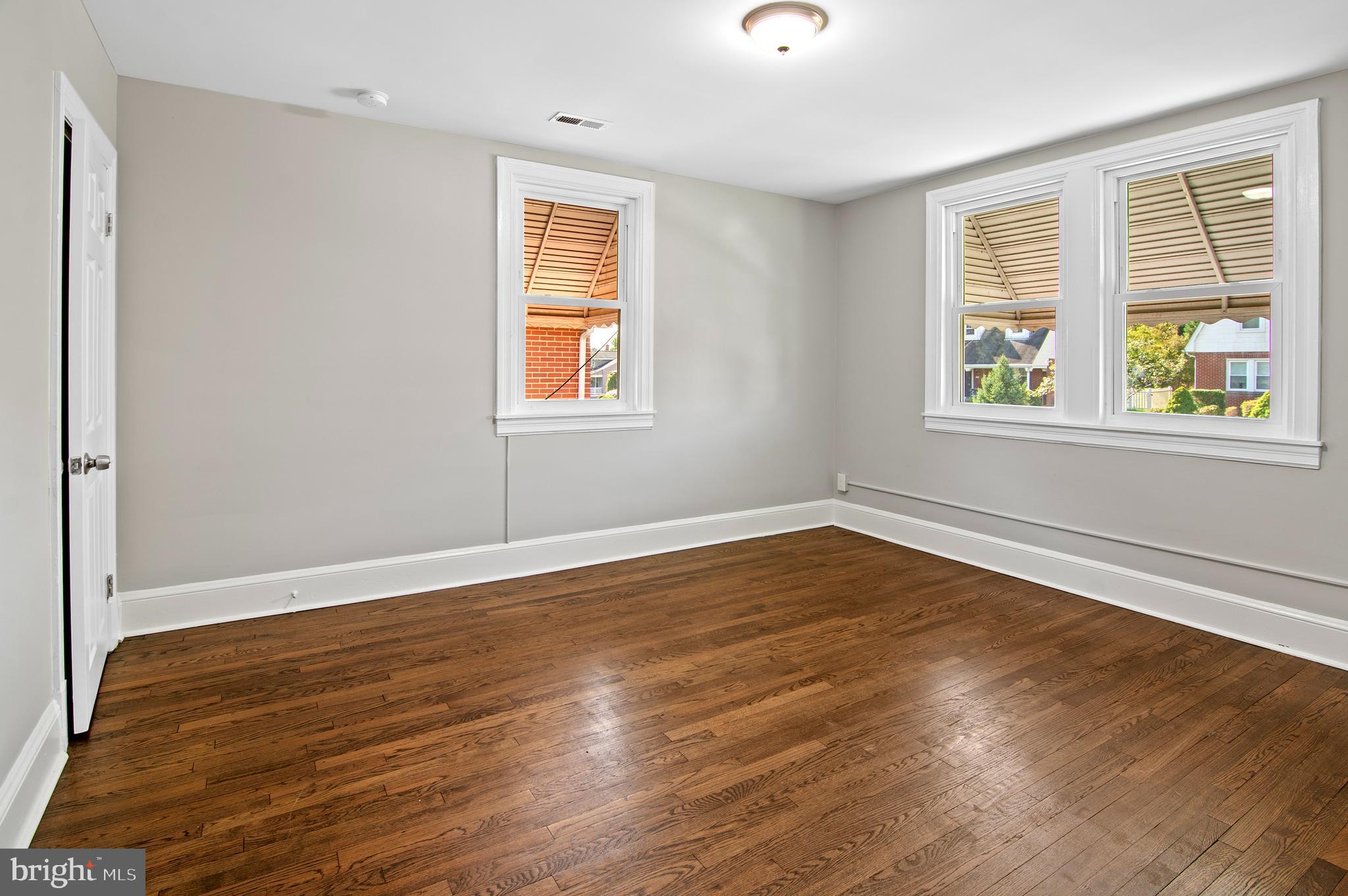 1111 Elm Ridge Avenue Baltimore, MD 21229 - Photo 10 of 28