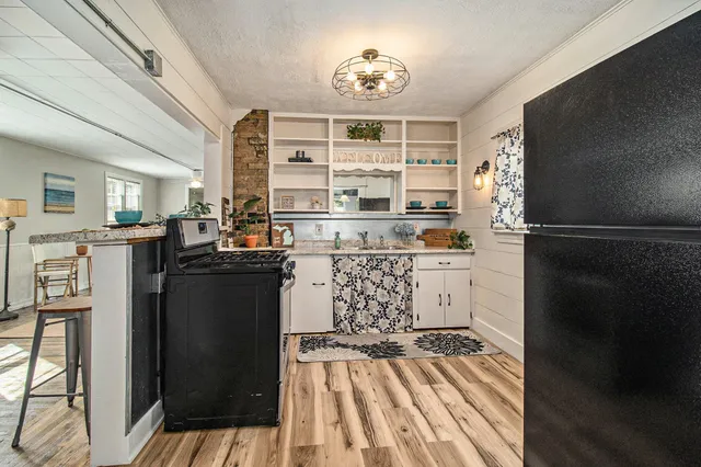 $269,900 | 420 North Robert Street, Ludington, MI 49431