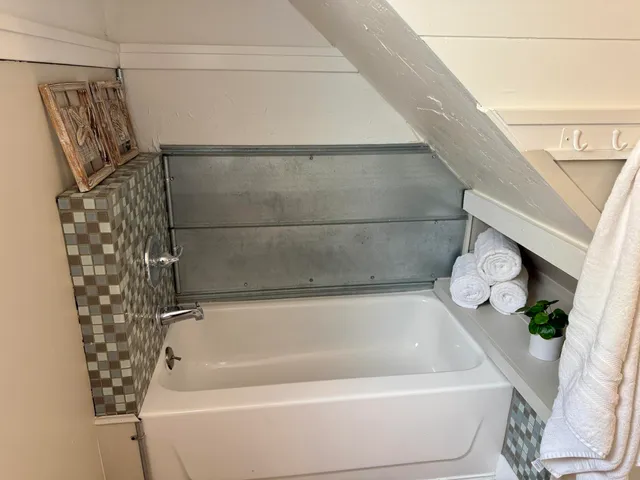 $269,900 | 420 North Robert Street, Ludington, MI 49431