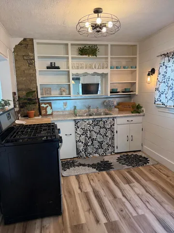 $269,900 | 420 North Robert Street, Ludington, MI 49431