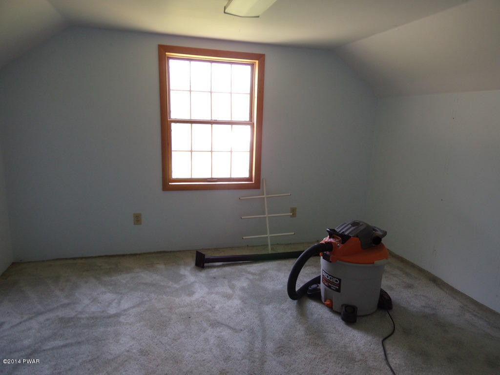618 Sterling Road Sterling, PA 18463 - Photo 17 of 23