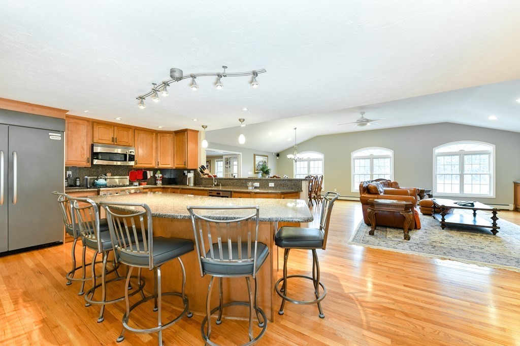 2 Feldman Way Canton, MA 02021 - Photo 9 of 42 Gallery Image 9