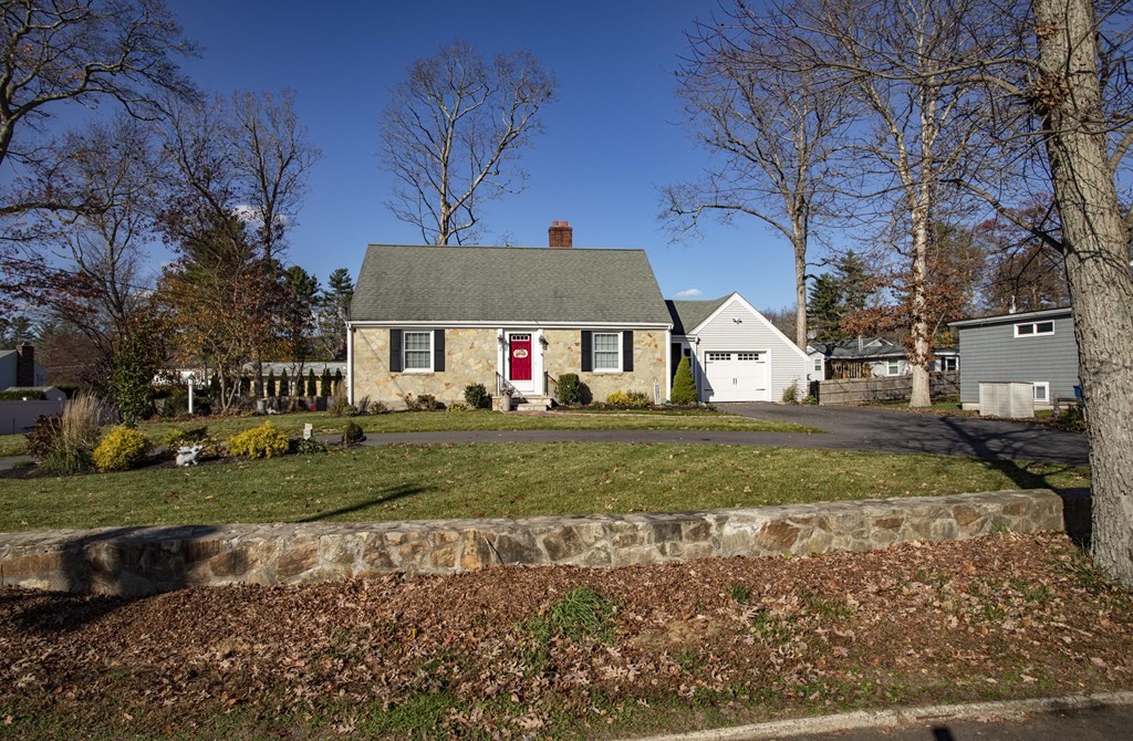 3 Susan Road Easton, MA 02375 - Photo 2 of 42 Gallery Image 2