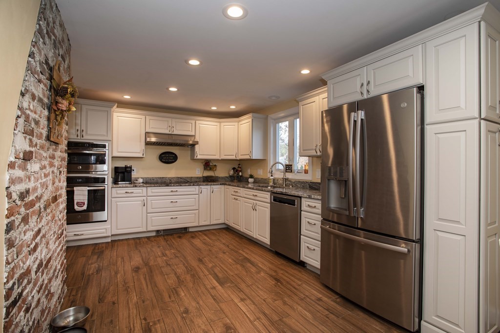 3 Susan Road Easton, MA 02375 - Photo 6 of 42 Gallery Image 6