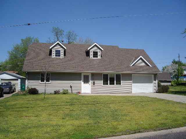 1411 Sheridan Road Pekin, IL 61554 - Photo 1 of 8
