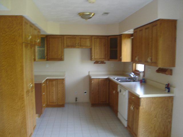1411 Sheridan Road Pekin, IL 61554 - Photo 3 of 8