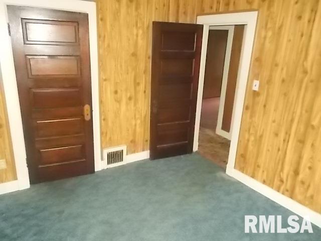 2830 Cleveland Street Clinton, IA 52732 - Photo 11 of 13 Gallery Image 11