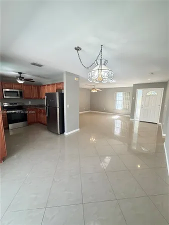 $2,000 | 15561 Spring Line Lane, Fort Myers, FL 33905